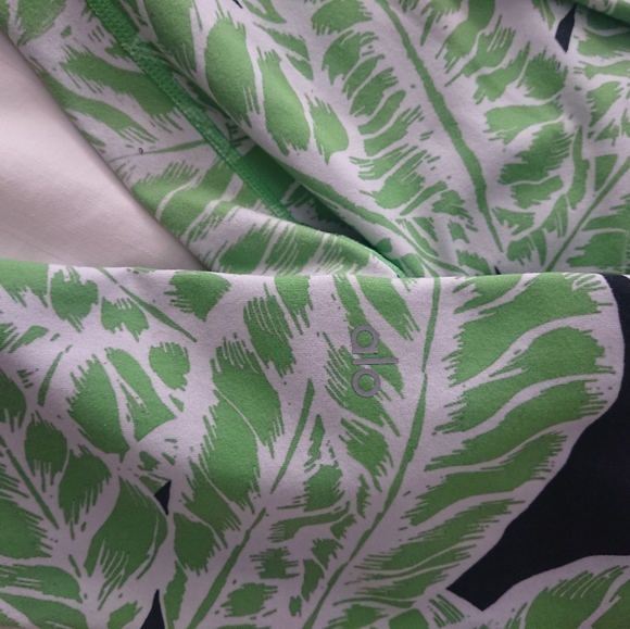 EUC Neon Palm Springs ALO YOGA Airbrush Leggings S - Picture 5 of 7